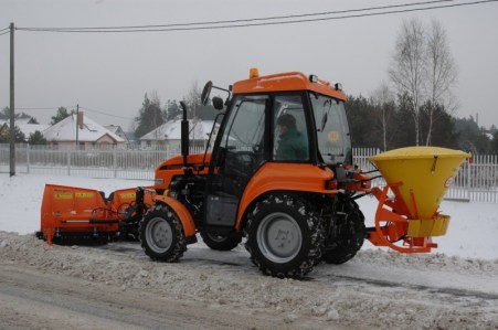 Ciągnik-PRONAR-320AMK